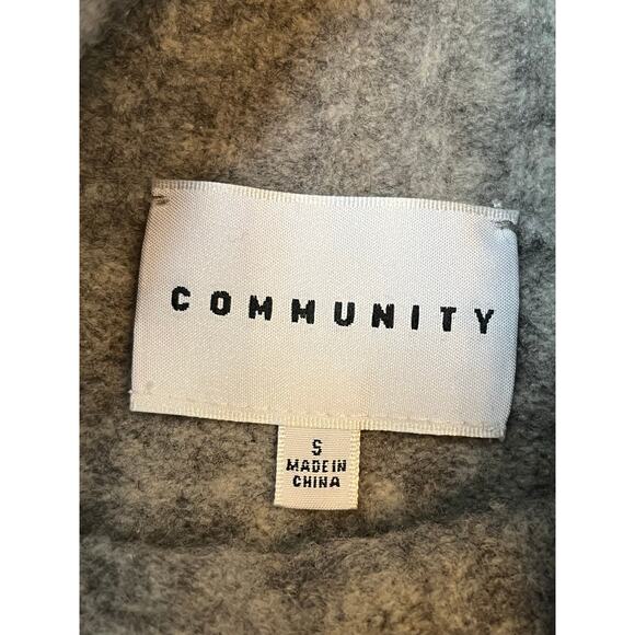 Community Women's Size Small Gray Wool/Yak Blend Long Sleeve Turtleneck Sweater - Picture 2 of 7